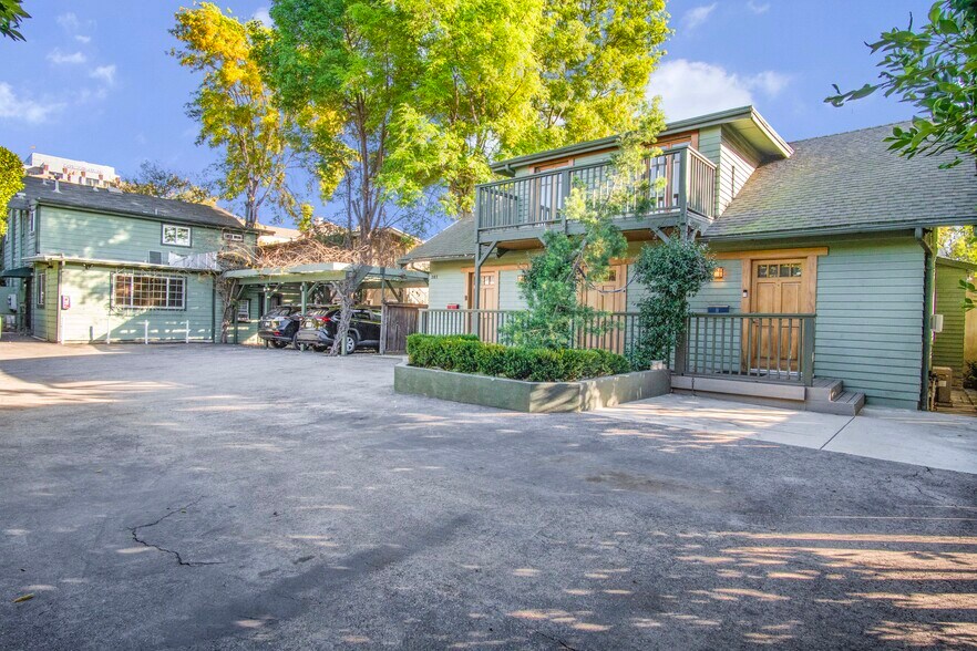 More Photos Of 301-303 N Hudson Ave, Pasadena Apartments For Sale