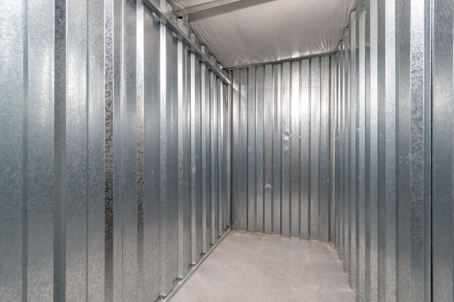 More Photos Of 507 SE 6th St, Williston Self Storage For Sale