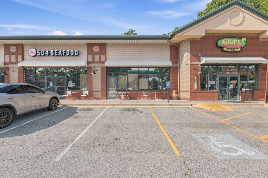 More Photos Of 3435 Medlock Bridge Rd, Peachtree Corners Convenience Store For Lease