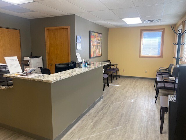 More Photos Of 3224 6th Ave NE, Rochester Office For Lease