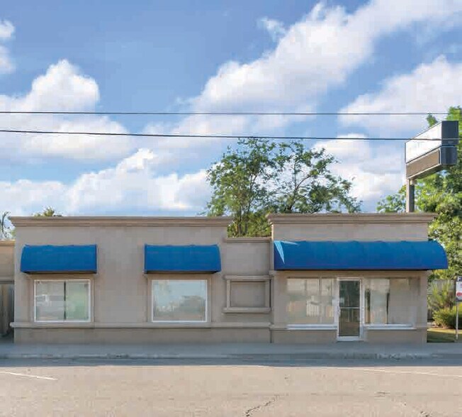 More Photos Of 2378 & 2380 W Tahoe Ave, Caruthers Office For Lease