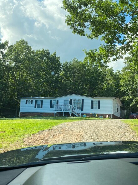 More Photos Of 6695 Springbrook Ave, Hickory Manufactured Housing Mobile Home Park For Sale