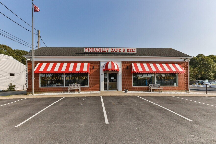 More Photos Of 1105 MA-28 Rt, South Yarmouth Restaurant For Sale