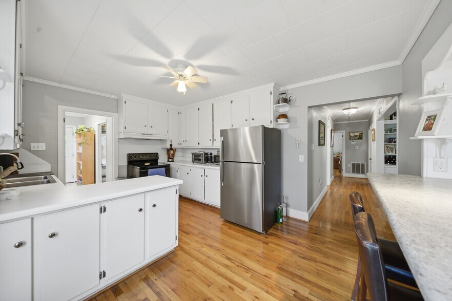 More Photos Of 1650 Dusty Rd, Newberry Winery Vineyard For Sale