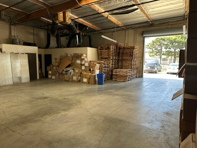 More Photos Of 1256 E 3rd St, Pomona Warehouse For Sale