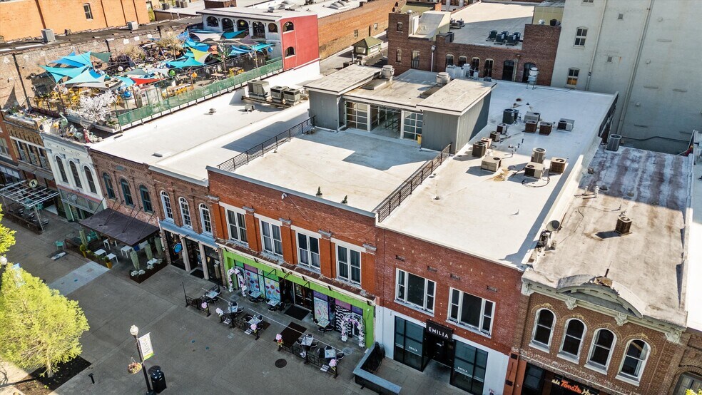 More Photos Of 16-20 Market Sq, Knoxville Apartments For Sale