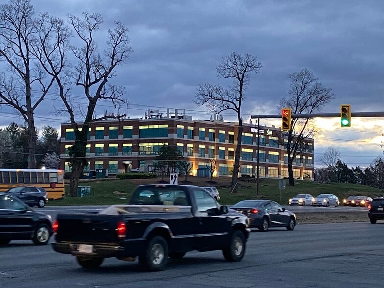 More Photos Of 21335 Signal Hill Plaza, Sterling Office For Sale