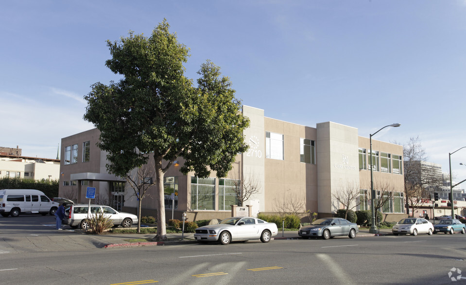 Primary Photo Of 2710 Telegraph Ave, Oakland Medical For Lease