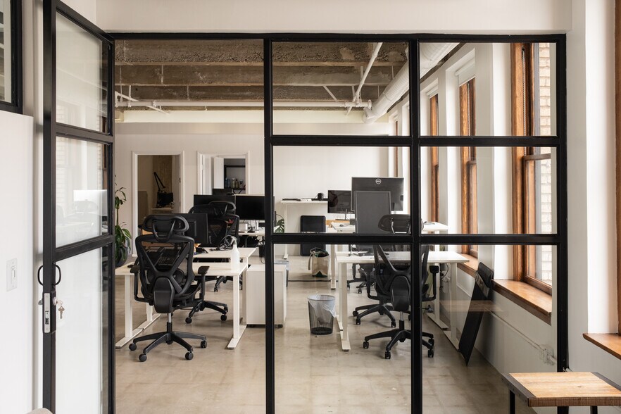 More Photos Of 742-748 S Hill St, Los Angeles Loft Creative Space For Lease