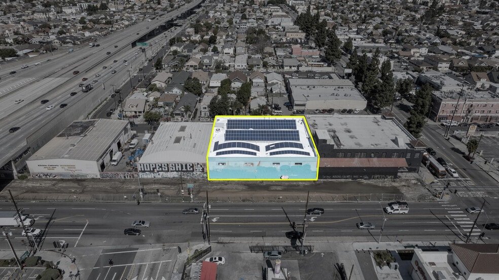 More Photos Of 314 W 58th St, Los Angeles Warehouse For Lease