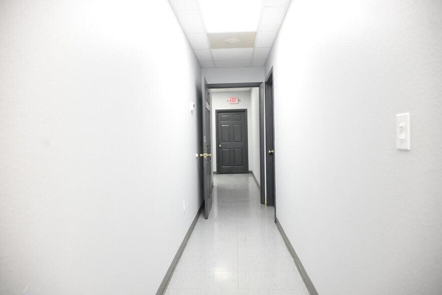 More Photos Of 3611 E State Highway 158, Midland Unknown For Lease