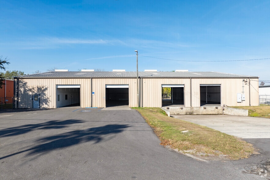 More Photos Of 7818 Depot Ln, Tampa Warehouse For Sale