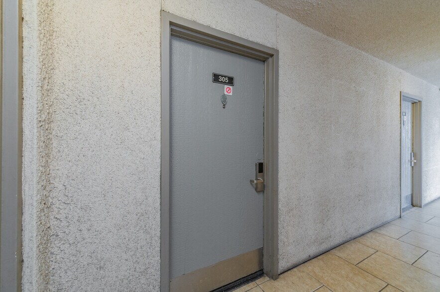 More Photos Of 2156 E Colorado Blvd, Pasadena Hotel For Sale