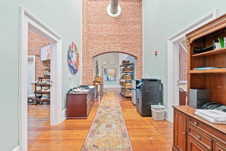 More Photos Of 3355 Keswick Rd, Baltimore Loft Creative Space For Sale