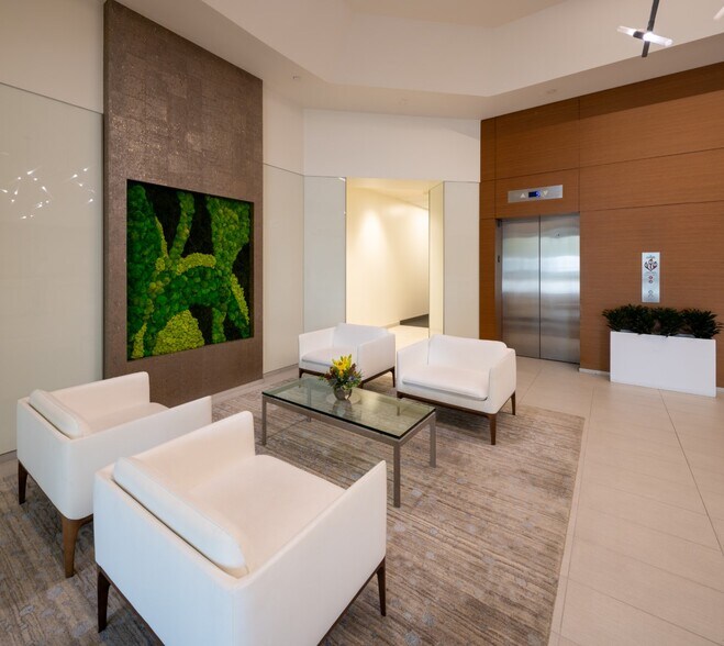 More Photos Of 3379 Peachtree Rd NE, Atlanta Coworking Space