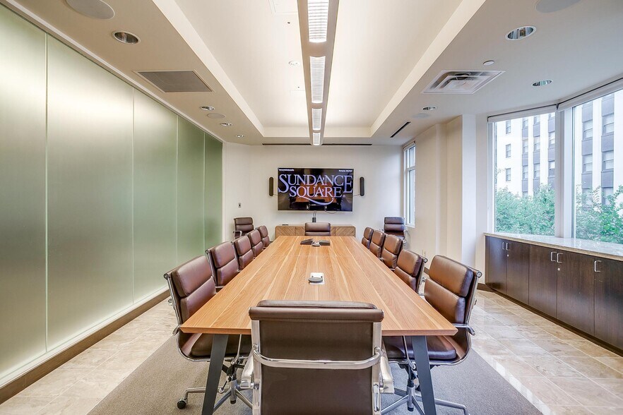 More Photos Of 501-509 Main St, Fort Worth Office For Lease