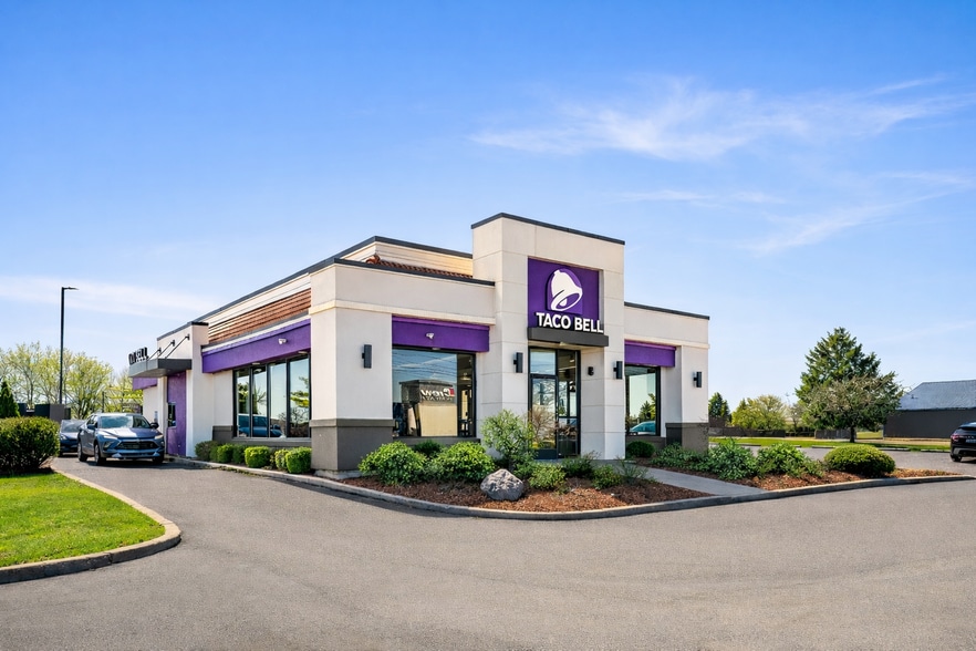 More Photos Of 1129 E Main St, Greenwood Fast Food For Sale