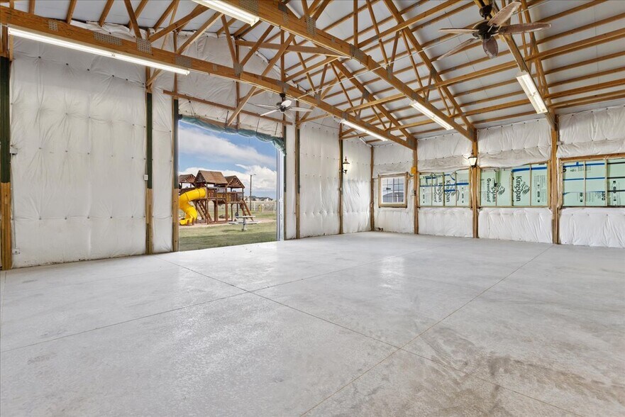 More Photos Of 1902 Avenue C, Cheyenne Self Storage For Lease