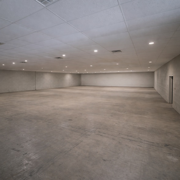 More Photos Of 2209 N Buckeye Ave, Abilene Industrial For Sale