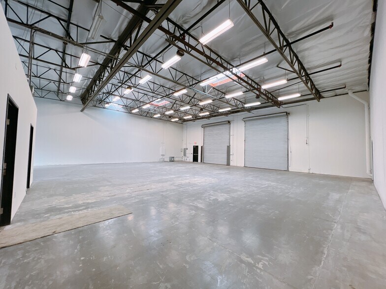 More Photos Of 15350 Fairfield Ranch Rd, Chino Hills Warehouse For Lease