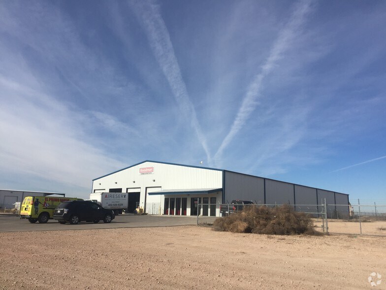 Primary Photo Of 12110 W 191 Hwy, Midland Distribution For Lease