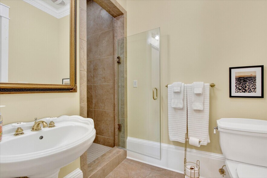 More Photos Of 1611 Glenn Swetman St, Biloxi Specialty For Sale