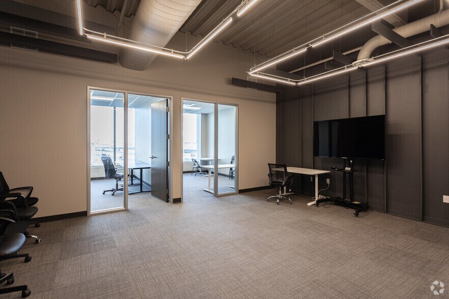 More Photos Of 2901 W Bluegrass Blvd, Lehi Office For Lease