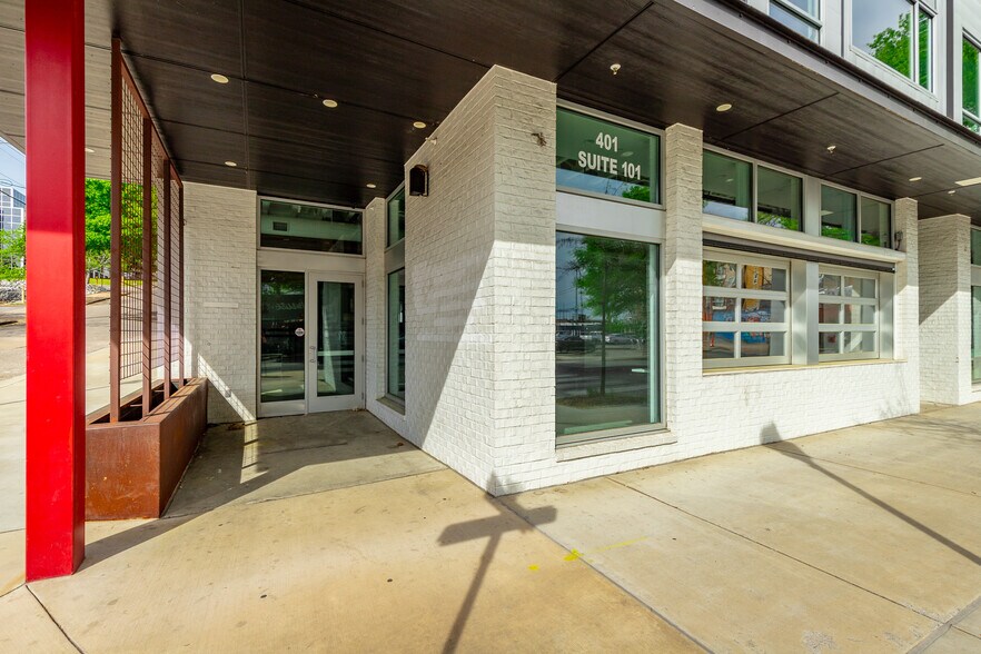 More Photos Of 401 E Martin Luther King Blvd, Chattanooga Restaurant For Lease