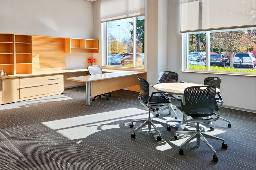 More Photos Of 50 Pennwood Pl, Warrendale Coworking Space