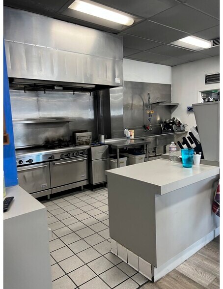 More Photos Of 2806-2812 E Washington Blvd, Los Angeles Restaurant For Lease