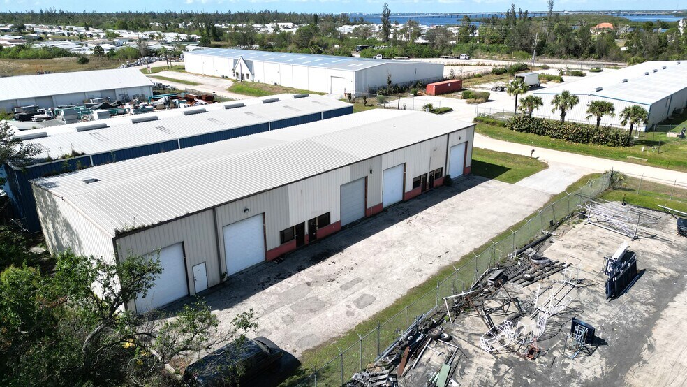 More Photos Of 5468 Williamsburg Dr, Punta Gorda Warehouse For Sale