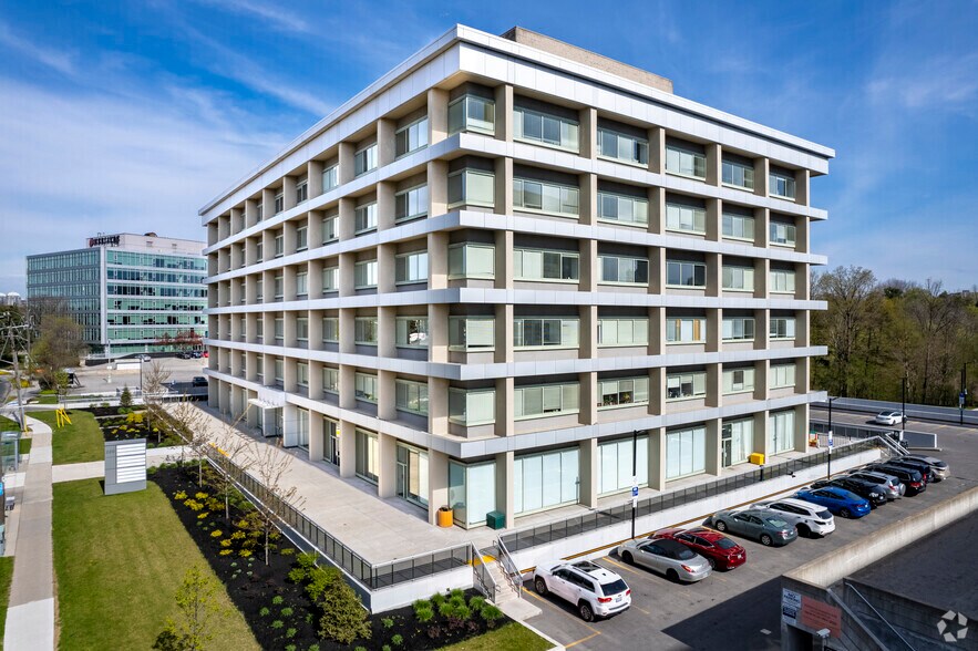 Primary Photo Of 220 Duncan Mill Rd, Toronto Office For Sale
