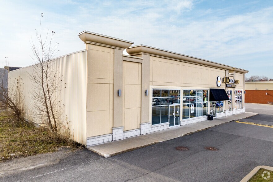 More Photos Of 155 Montée Masson, Mascouche Unknown For Lease