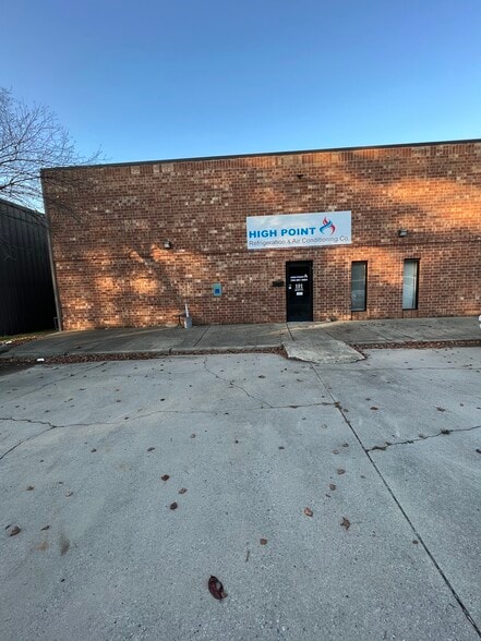 Primary Photo Of 641 Mcway Dr, High Point Flex For Lease