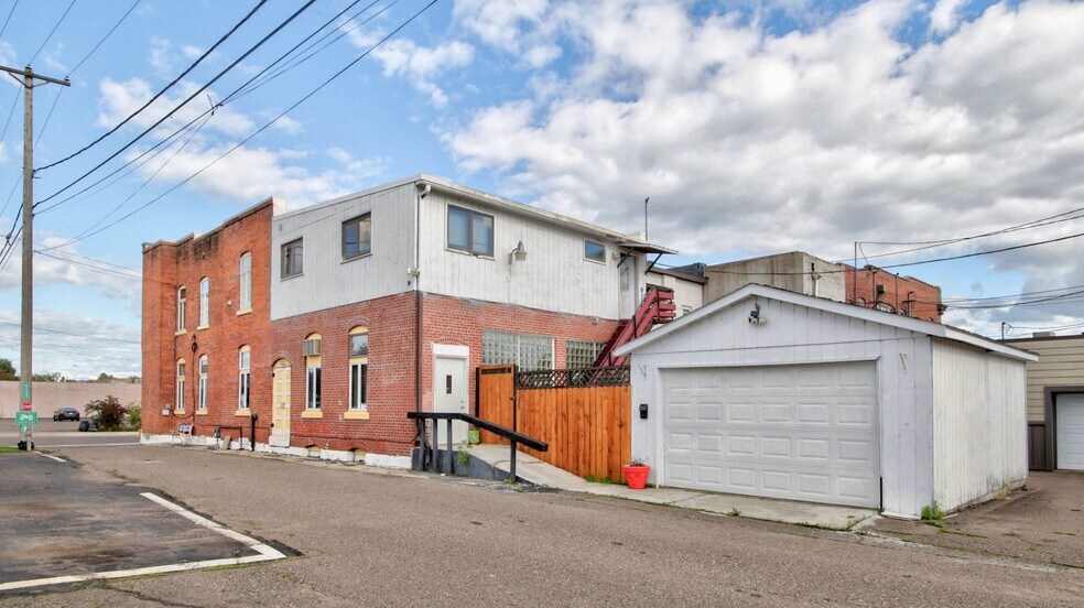 More Photos Of 110 W 2nd St N, Ladysmith General Retail For Sale