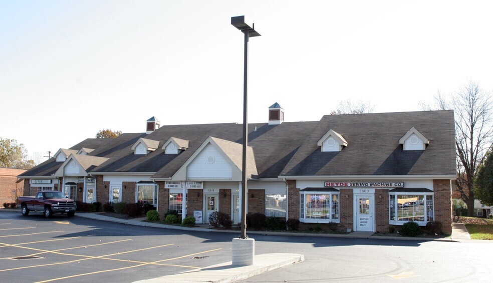 More Photos Of 5809-5819 S Lindbergh Blvd, Saint Louis General Retail For Lease
