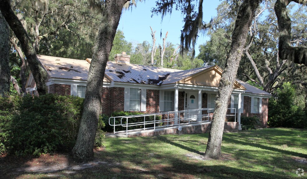 More Photos Of 200 Mission Rd, Palatka Medical For Sale