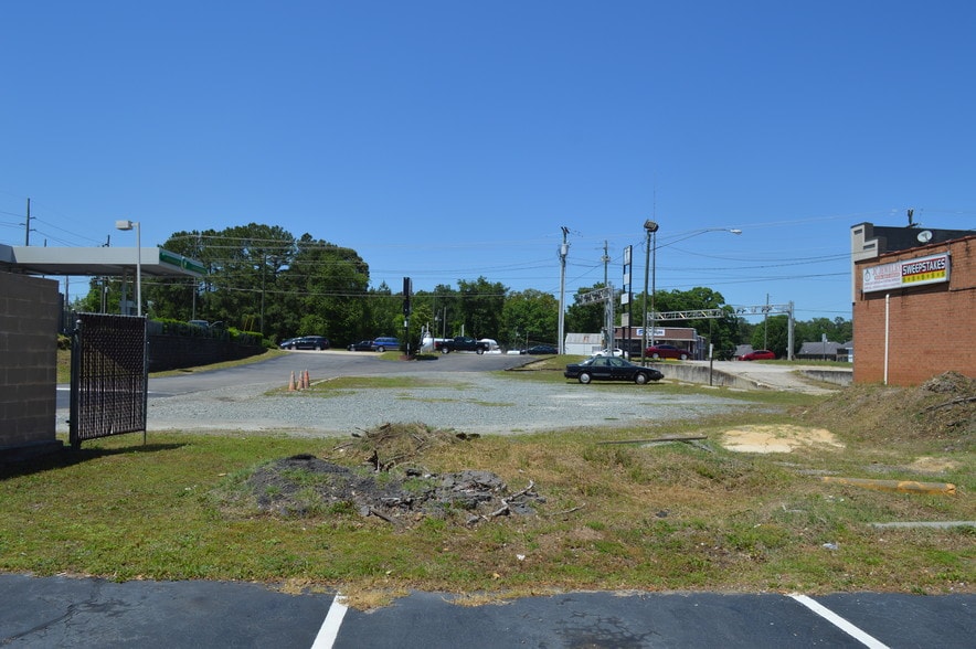 More Photos Of 3209 Raeford Rd, Fayetteville Land For Lease