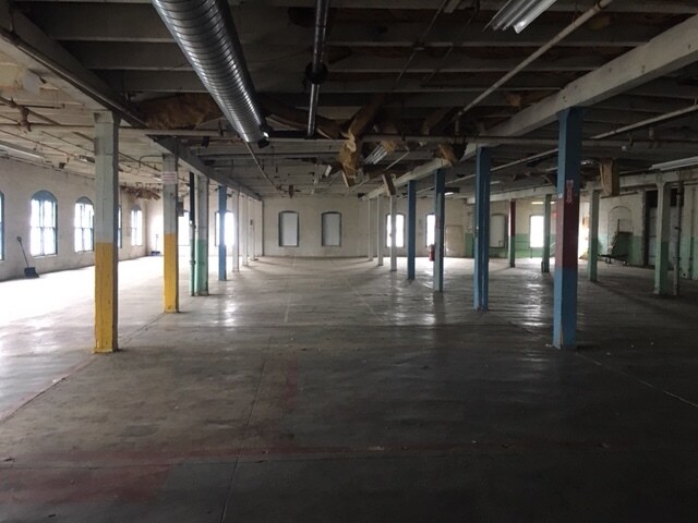 More Photos Of 20 Payton St, Lowell Industrial For Sale