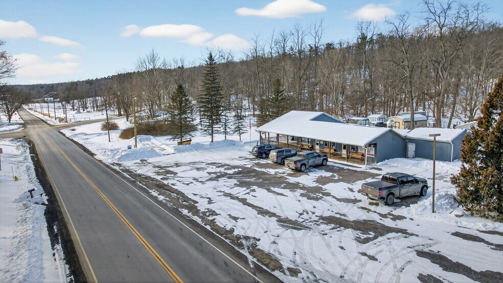 More Photos Of 2862 Guyanoga Rd, Branchport General Retail For Sale