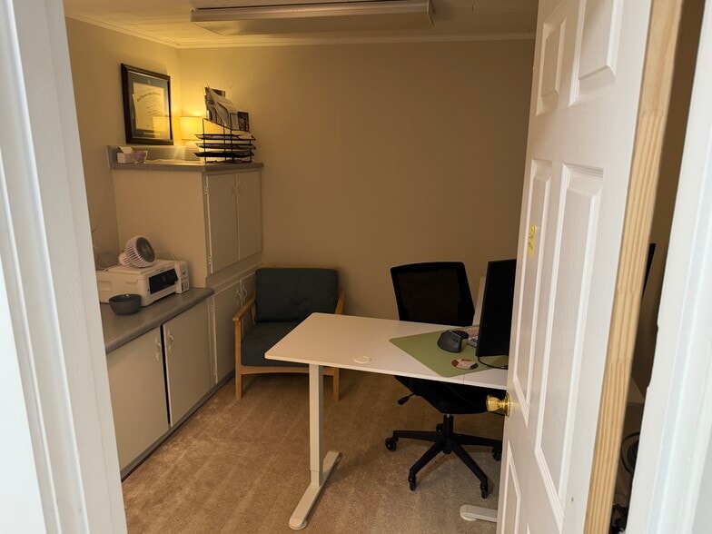 More Photos Of 573 Merrimon Ave, Asheville Medical For Lease