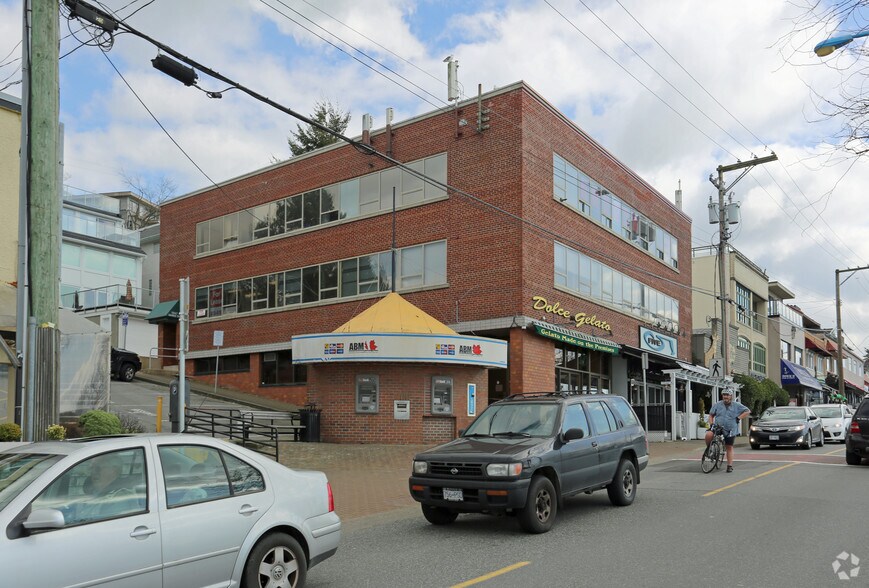 More Photos Of 15045-15047 Marine Dr, White Rock Storefront Retail Office For Lease