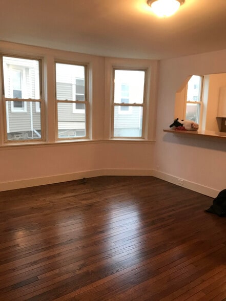 More Photos Of , Mount Vernon Multifamily For Sale