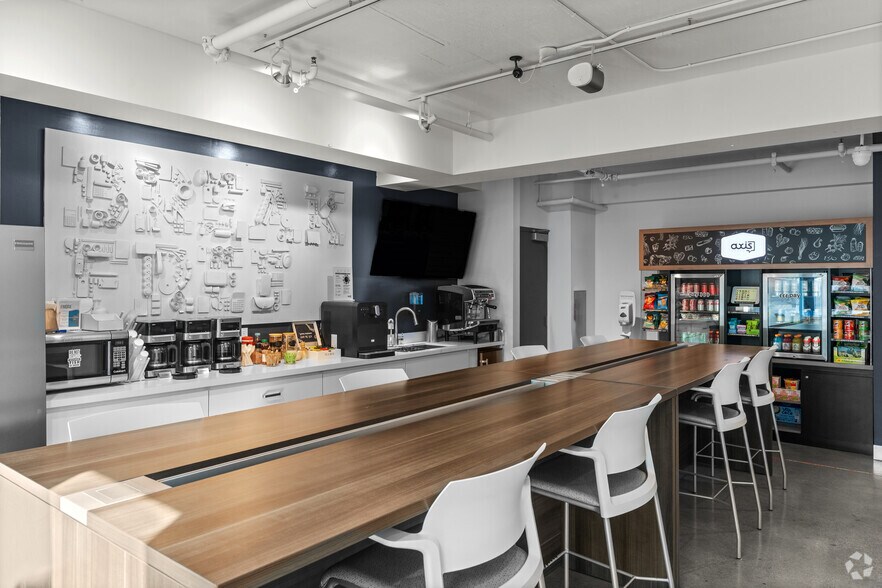 More Photos Of 333 Las Olas Way, Fort Lauderdale Coworking Space