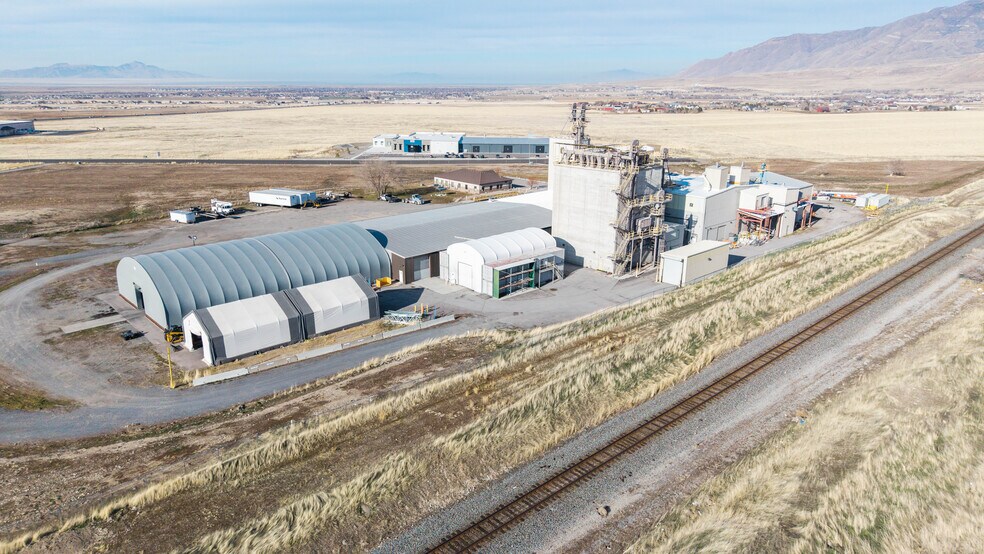 More Photos Of 712 E 2400 N, Tooele Warehouse For Sale