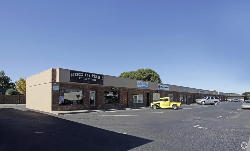 Primary Photo Of 20-54 San Miguel Ave, Salinas Freestanding For Lease