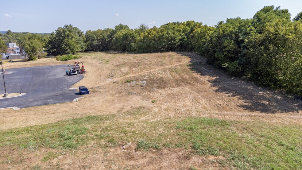 More Photos Of tbd South Main Street, Broadway Land For Sale