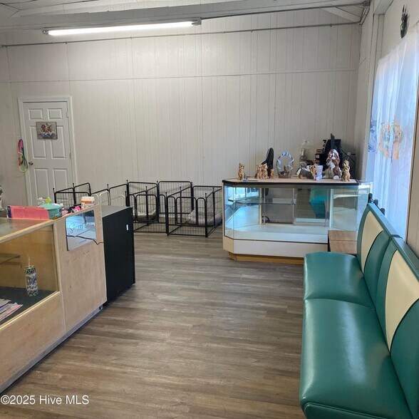 More Photos Of 700 N Kinston Blvd, Pink Hill Storefront Retail Office For Sale