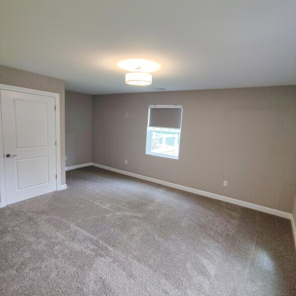 More Photos Of 26700 Orchard Lake Rd, Farmington Hills Apartments For Sale