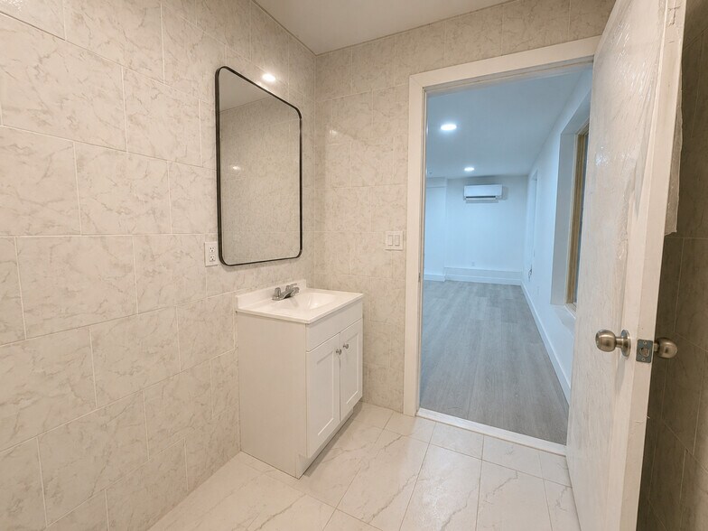 More Photos Of 1641 Undercliff Ave, Bronx Apartments For Lease